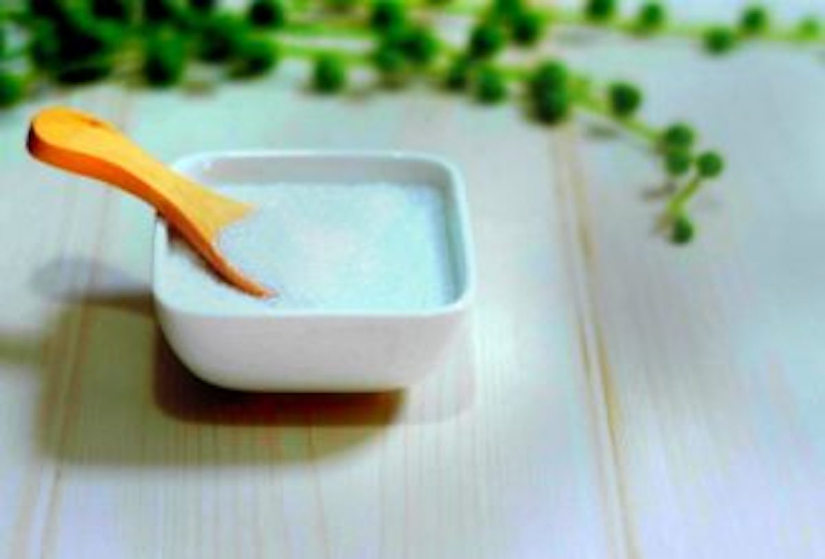 17 Epsom Salt Uses From Body to Barnyard